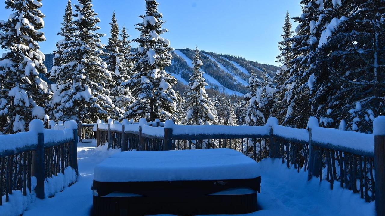 Le Bivouac - Les Chalets Spa Canada La Malbaie Exterior photo